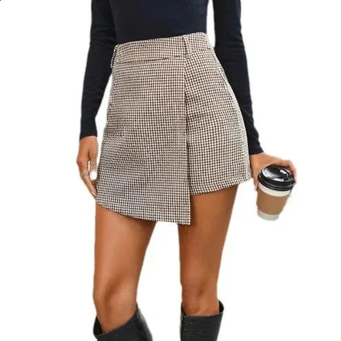 2024 s Casual Corduroy Shorts Zippered MidWaist Hemming Skirt Trendy CrossBorder Style Short Pants 250228Z