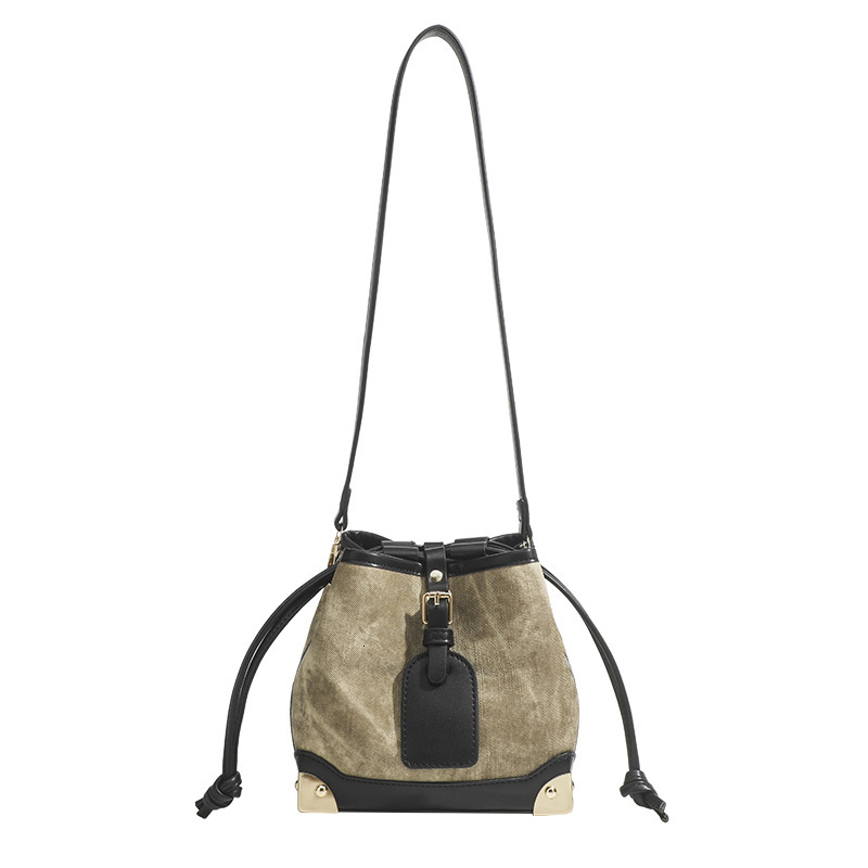 Recommended by internet celebrities for autumn and winter high-capacity commuting shoulder bags, contrasting colors, INS
