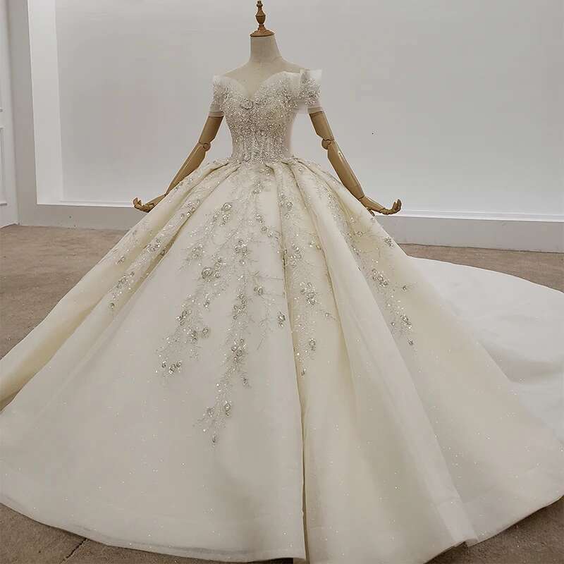 Htl1317 Sweetheart Off Shoulder Crystal Sequins 2021 Short Sleeve Applique Beading Ball Gown Wedding Dress