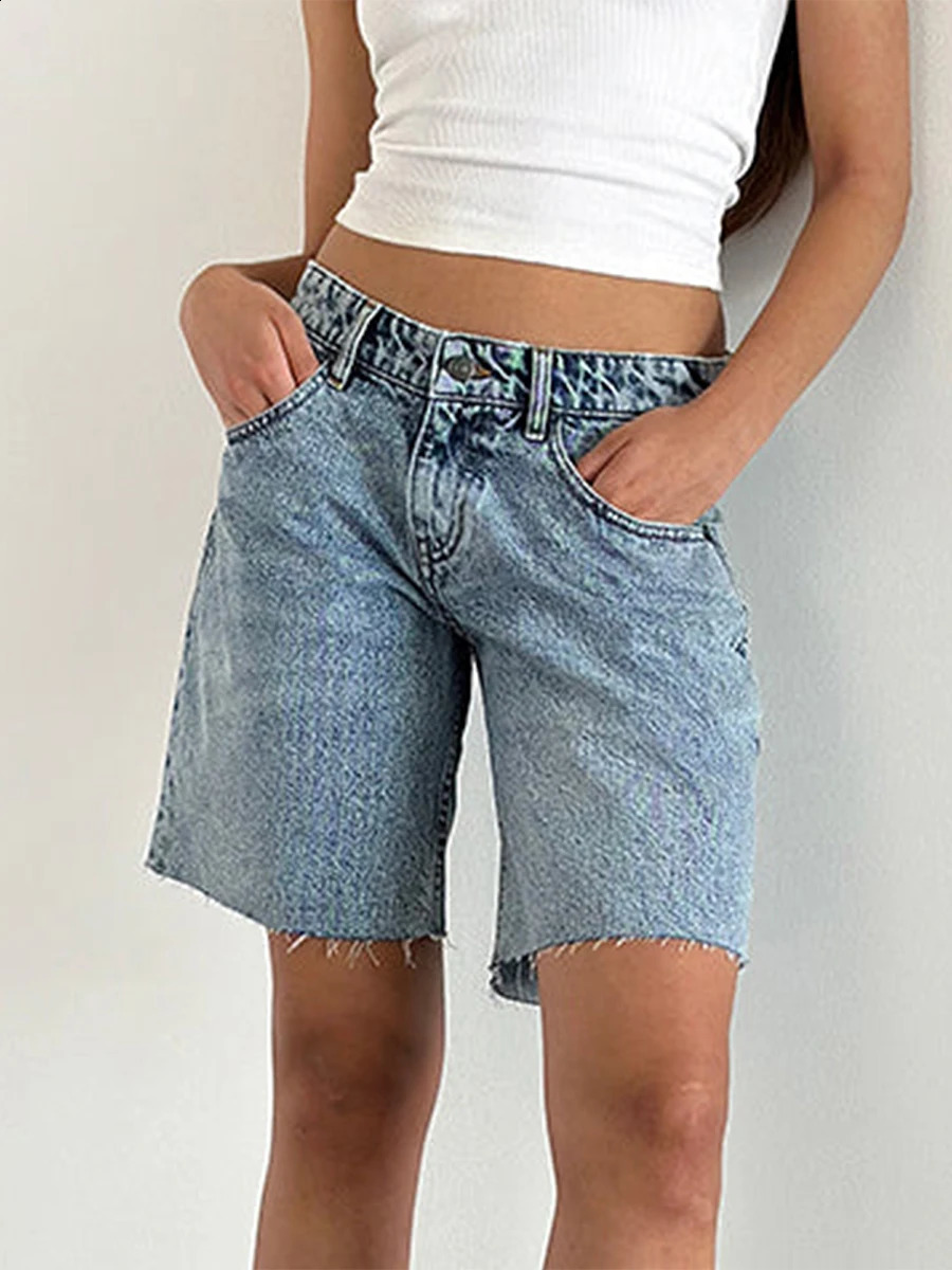 Womens Knee Length Denim Shorts Summer Loose Solid Color Wide Leg Raw Hem Vintage Bermuda with Pockets for Streetwear 250228Z