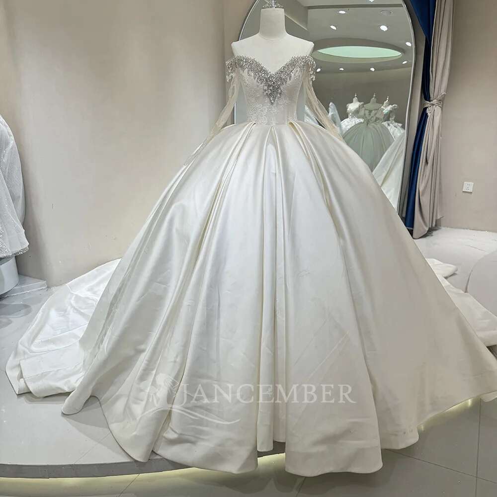 Stylish Shiny Satin Women Off Shoulder Dresses with V Neckline Rub Length Custom Princess Banquet Wedding Dress dw100
