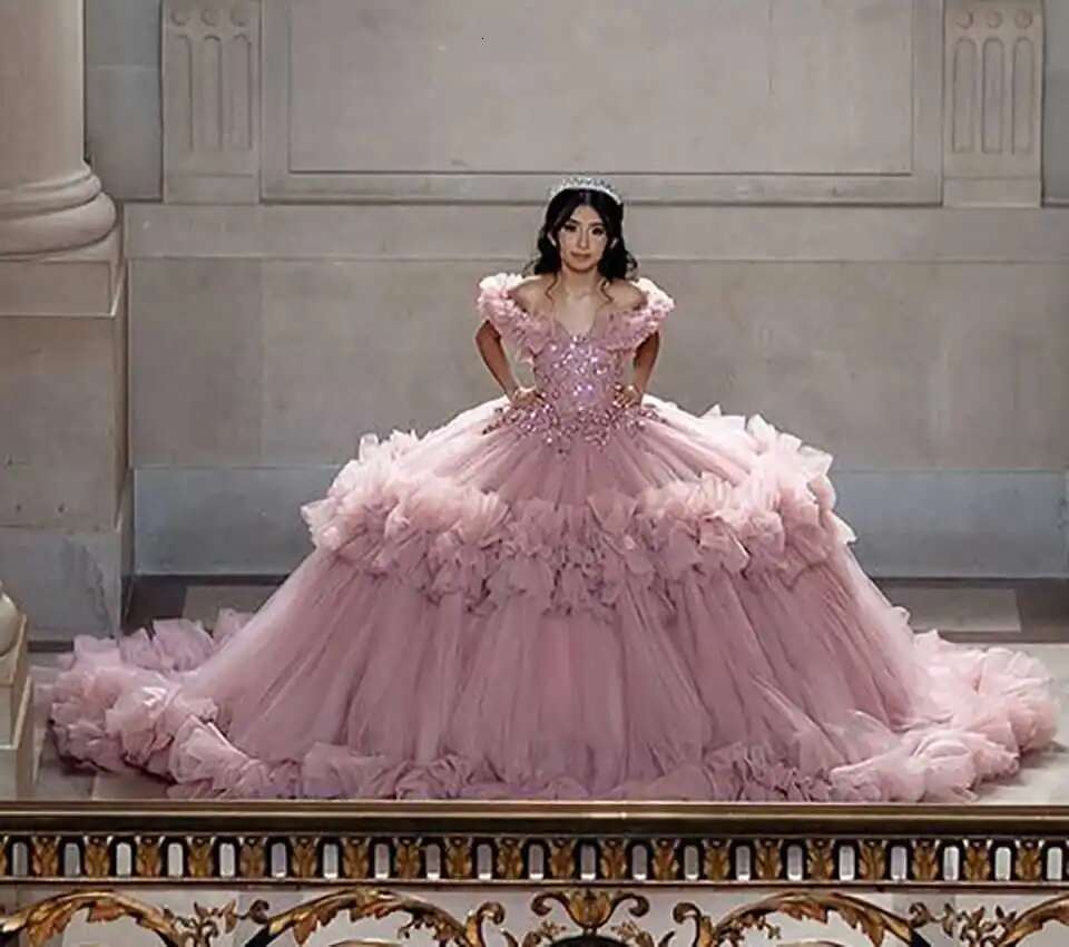 New Arrival Ball Gown Dresses Pink Sweethearts Wedding Dress Train Sweep Custom
