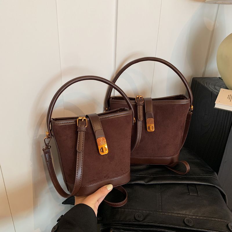 This year's popular small bags for women 2024 new autumn and winter women's crossbody bags, high-end sense, large