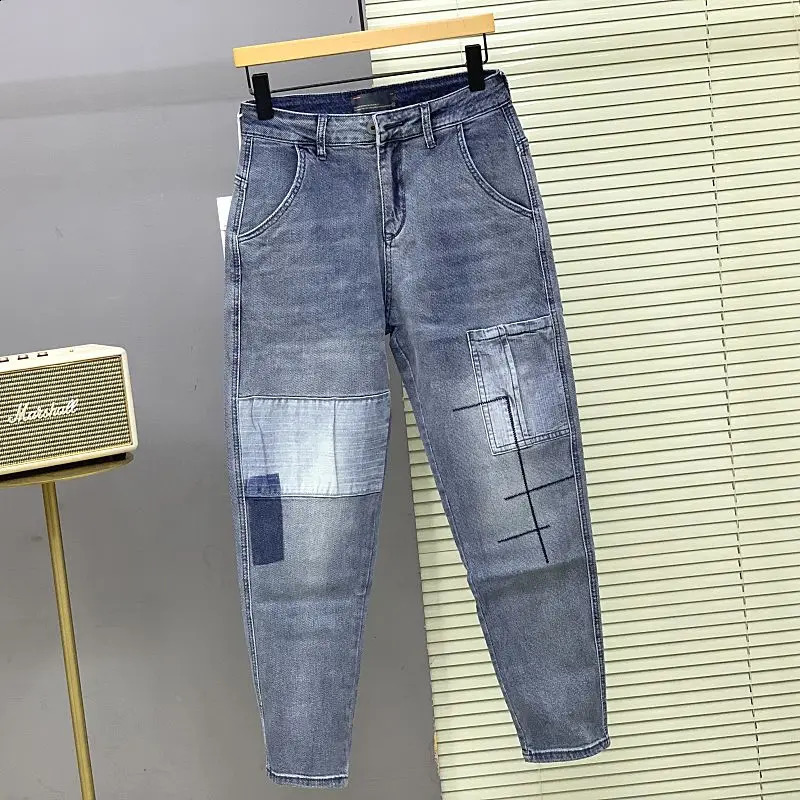 2024 Casual Denim Jeans for Men Clothes Spring and Autumn Wash Patchwork Korean Style Tapered Leg Pants 250228Z