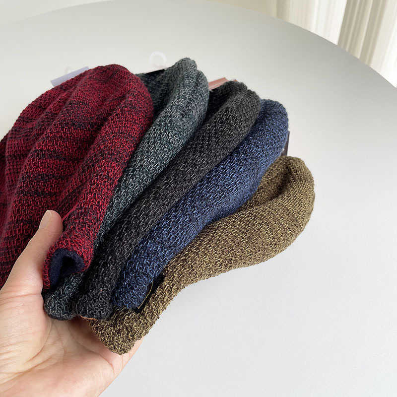 BeanieSkull Caps Adult autumn and winter doublelayer knitted hat with embroidered letters on both sides wool hat for cold protection and warmth cyclin