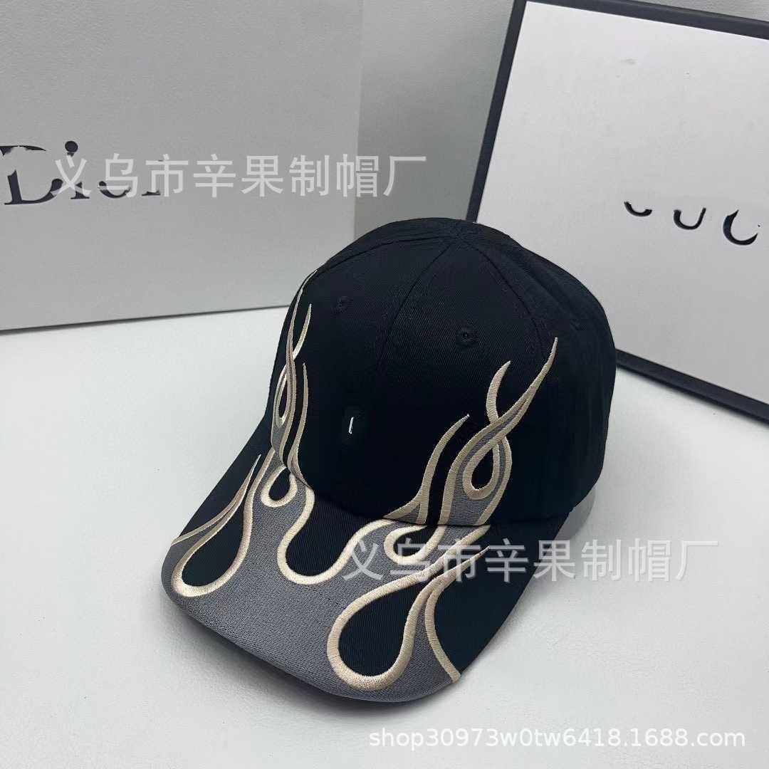 Ball Caps 2023 New B Family Baseball Hat Network Red Same Flame Co branded Personalized Duck Tongue Hat Casual Mens and Womens Hat H25228