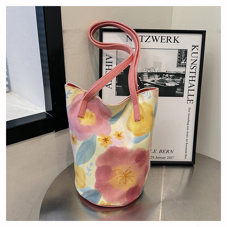 Oil painting flower versatile large capacity high-end shoulder women's three-dimensional bucket bag, summer travel handbag #swissmilitary