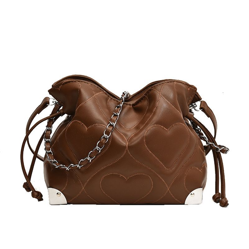 This year's popular niche bucket ins soft sticky cloud versatile personality crossbody single shoulder pleated bag