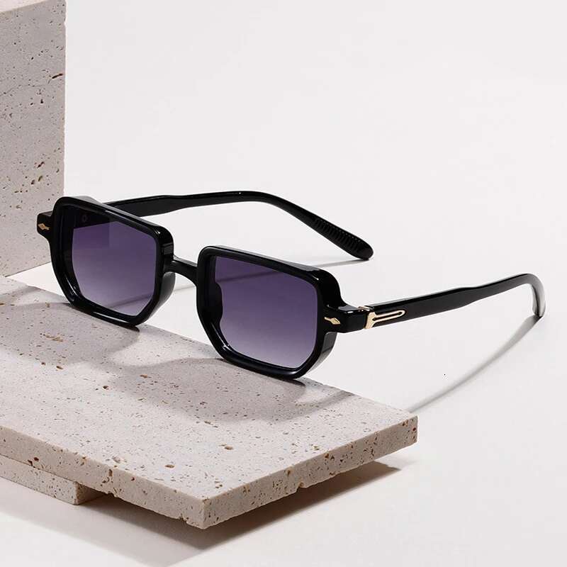 SO&EI Retro Rectangle Rivets Men Punk Gradient Sunglasses Shades UV400 Fashion Olive Green Sun Glasses