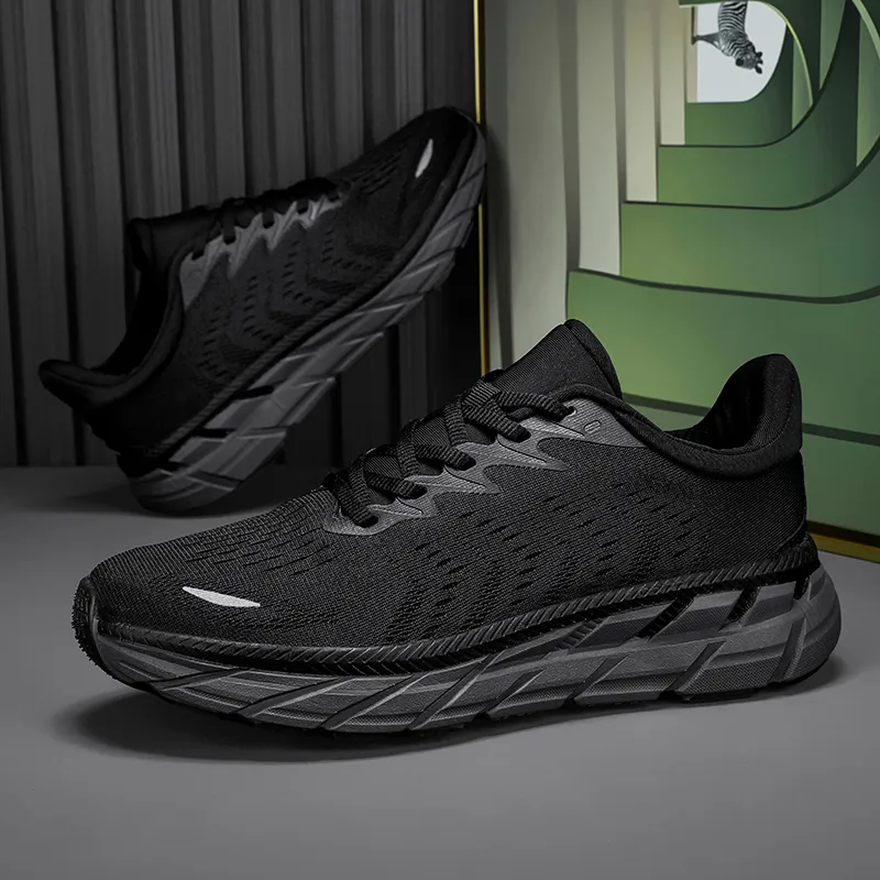 2024 New Men's Running Shoes Cushion Fashion Outdoor Sports Jogging Sneakers Design Classic Plus