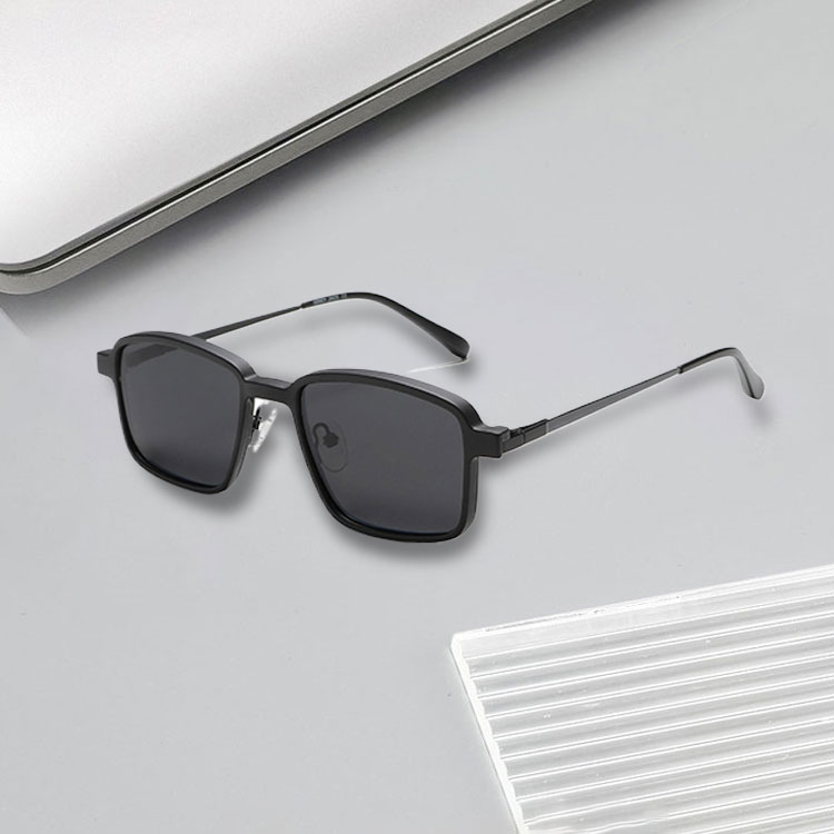 Modern Unisex Fashionable Sunglass Collection Ideal for Work & Leisure