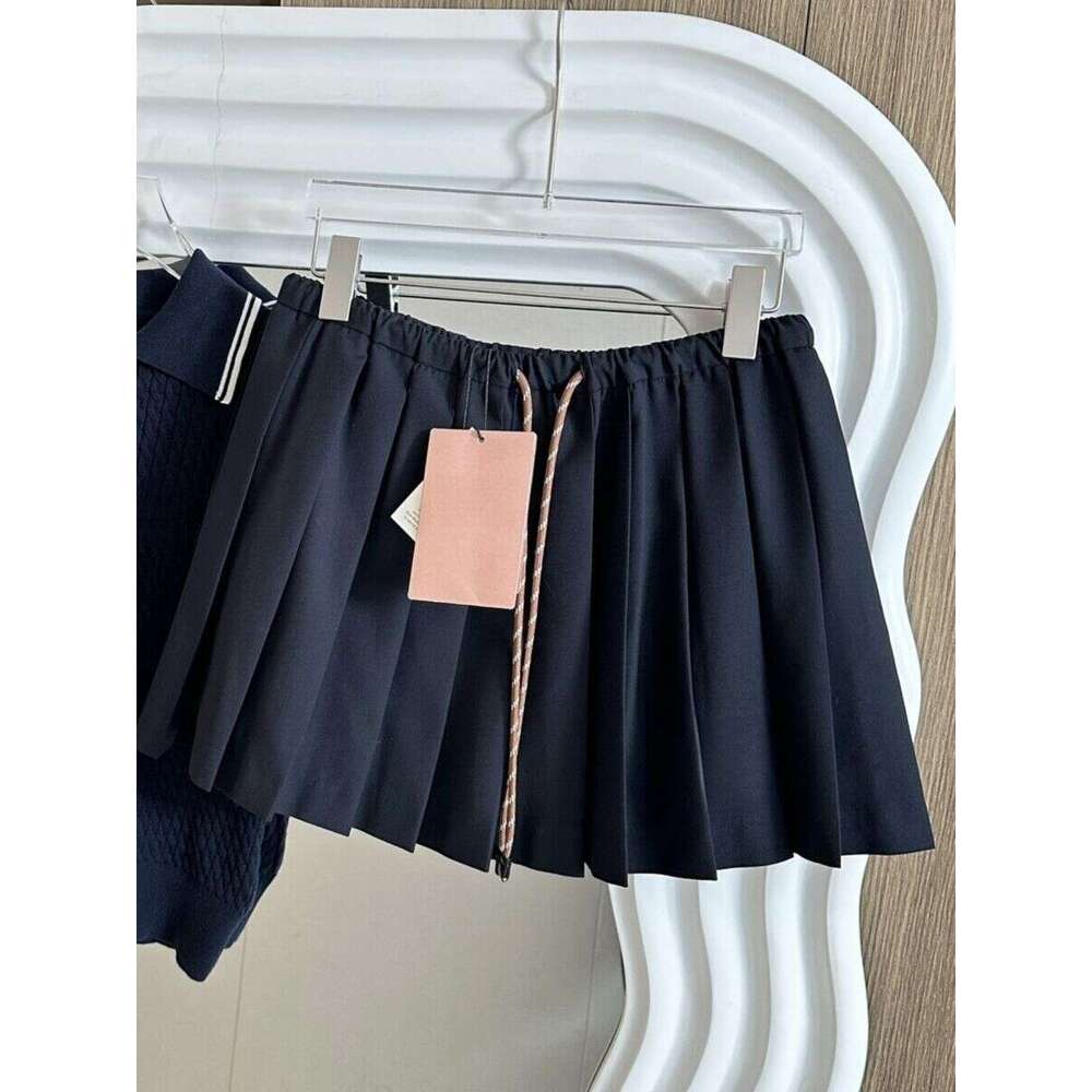 Drawstring Elastic Waistband Pleated Skirt With Adhesive Fabric For Reducing Age, Half Skirt, Women's Belt, Safety Pants