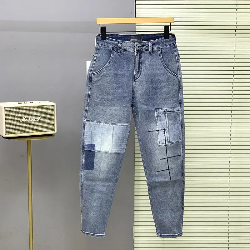 2024 Casual Denim Jeans for Men Clothes Spring and Autumn Wash Patchwork Korean Style Tapered Leg Pants 250228Z