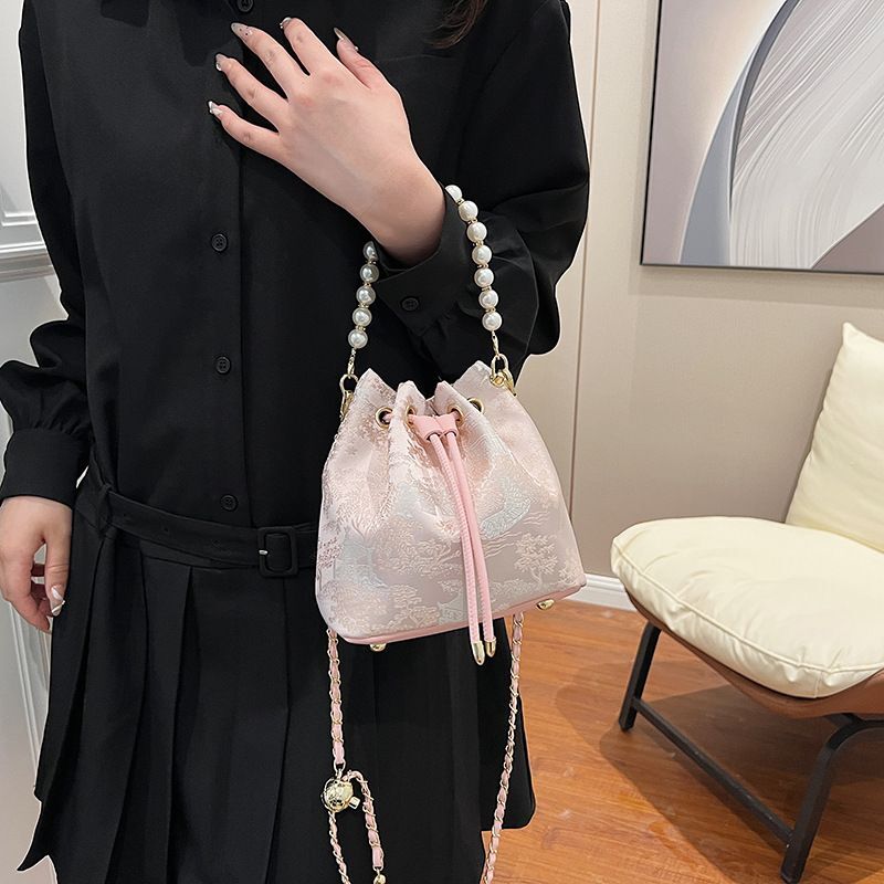 New Embroidered Bucket, Small Fragrant Wind, Pearl Chain, Chinese Style Handheld Hanfu, Single Shoulder Crossbody Bag