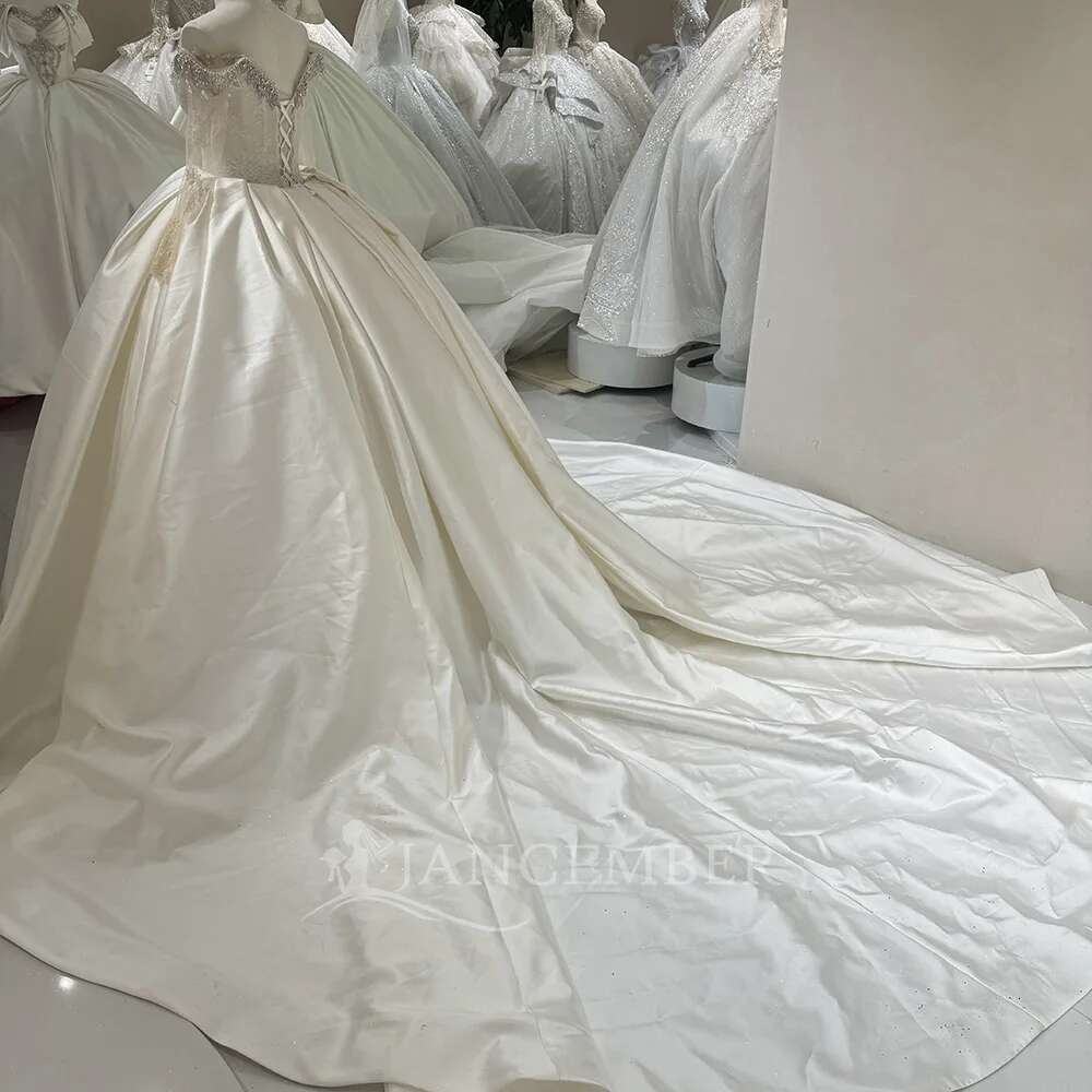 Stylish Shiny Satin Women Off Shoulder Dresses with V Neckline Rub Length Custom Princess Banquet Wedding Dress dw100