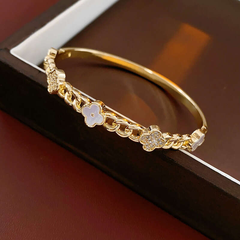 designer bracelet and Real gold electroplated zircon wer Korean ins high-end bracelet niche commuting new handmade accessory for women with gift box