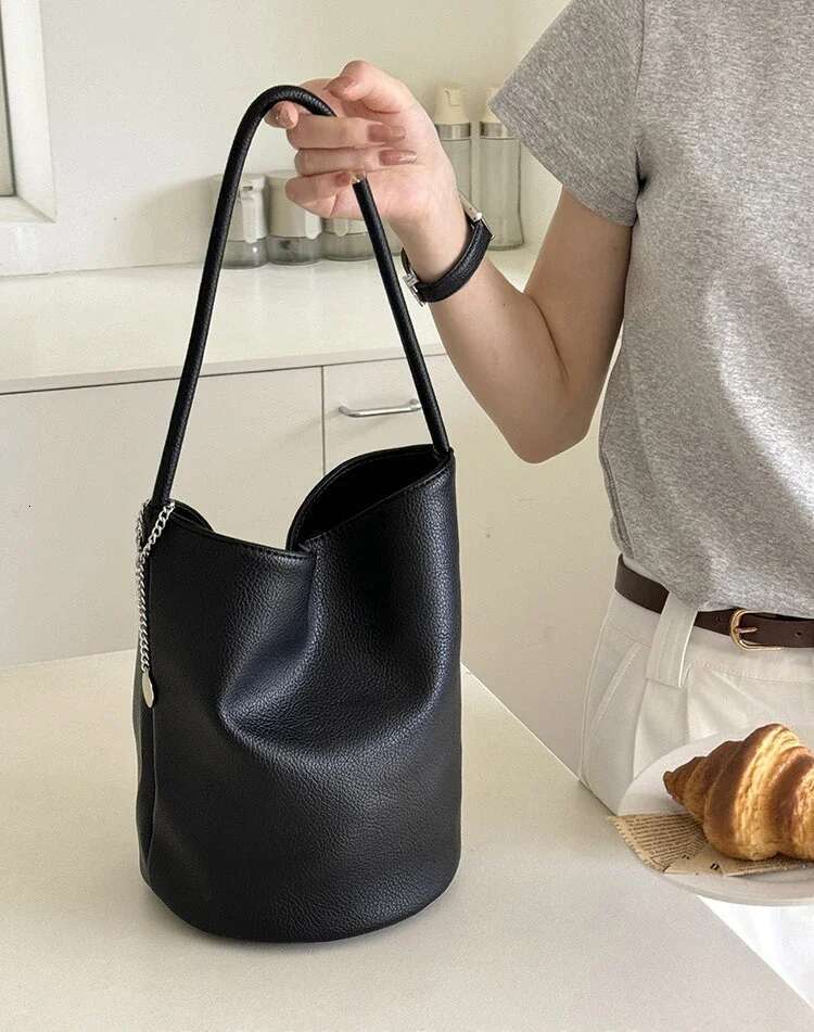 Homemade Women New Style5 New Retro Soft Leather Portable Bucket All-Match Commuter Shoulder Underarm Bag Purses And Handbags
