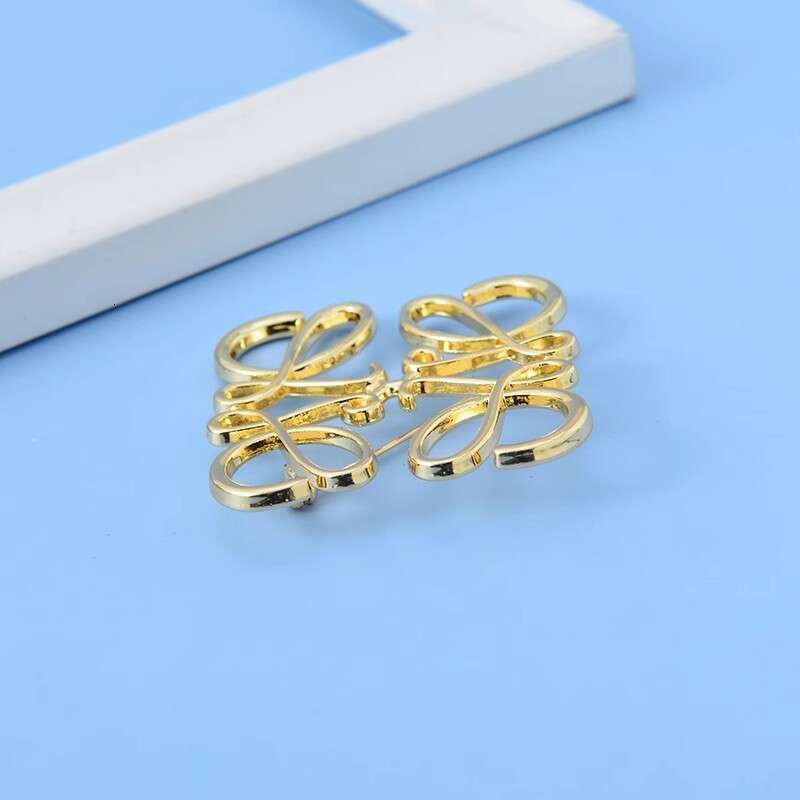Fashionable accessories, minimalist square geometric hollow out, versatile personality, brooch, clothing, pin, sweater, coat, chest wer, female