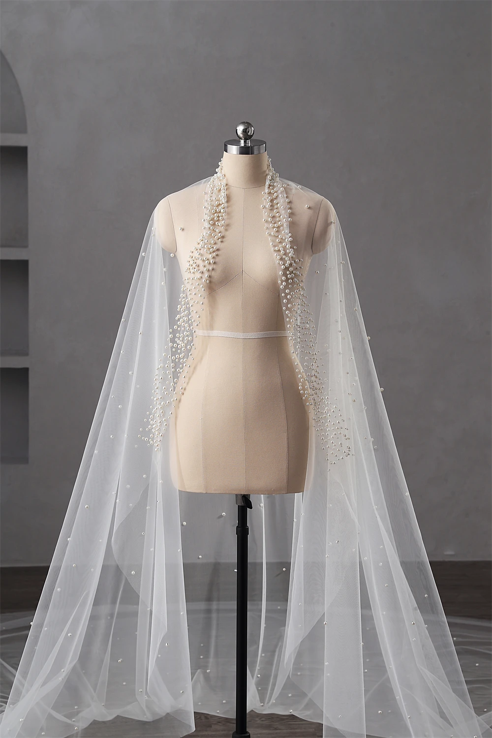 Elegant Bridal Veils Tulle With Comb Bride Wedding 3m*2m Pearls Decoration Long Veil Hair Accessories Custom Made