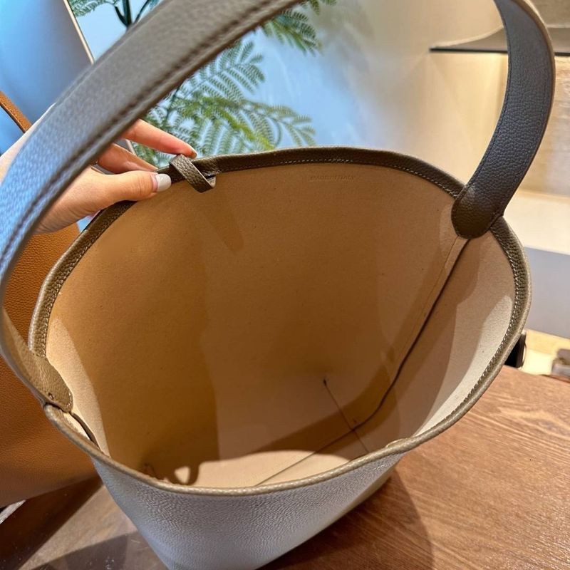 2024 New Classic Print Women's Bag Crossbody Chain Innovative Design Fashion Versatile Natural Minimalist Style