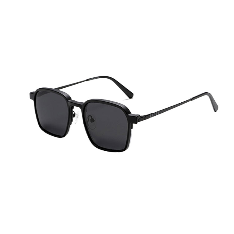 Stylish Gender-Neutral Designer Shades for Versatile Everyday and Professional Outings