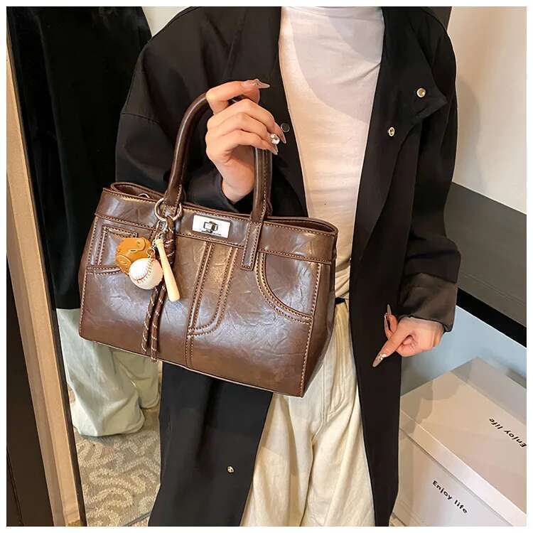 Women's Bags retro large-capacity tote female senior niche design handbag shoulder messenger work bag