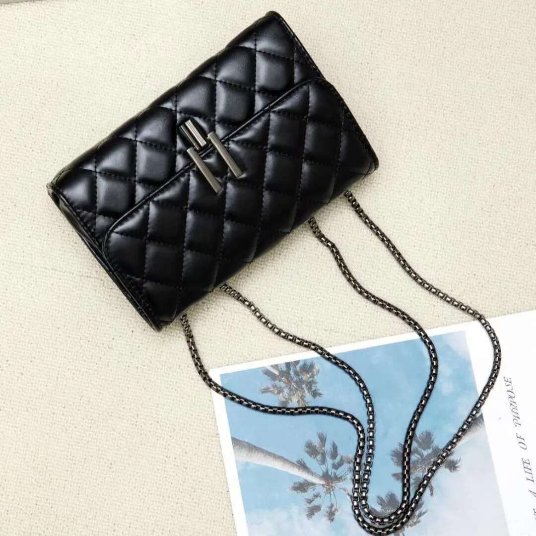 Fashion Elegant Texture Women's Dia Chain Niche Lock Handbag Hundreds Of Leisure Commuter Single Shoulder Crossbody Bag