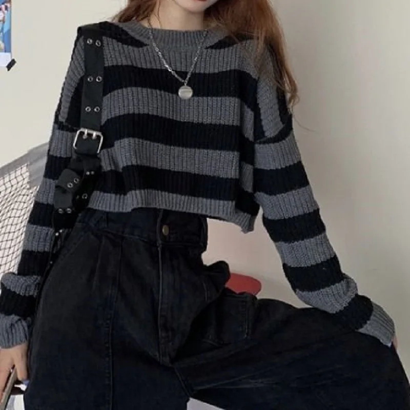 Korean striped cut sweater for women retro large knitted jumper autumn long sleeved Oneck pullover top 250225