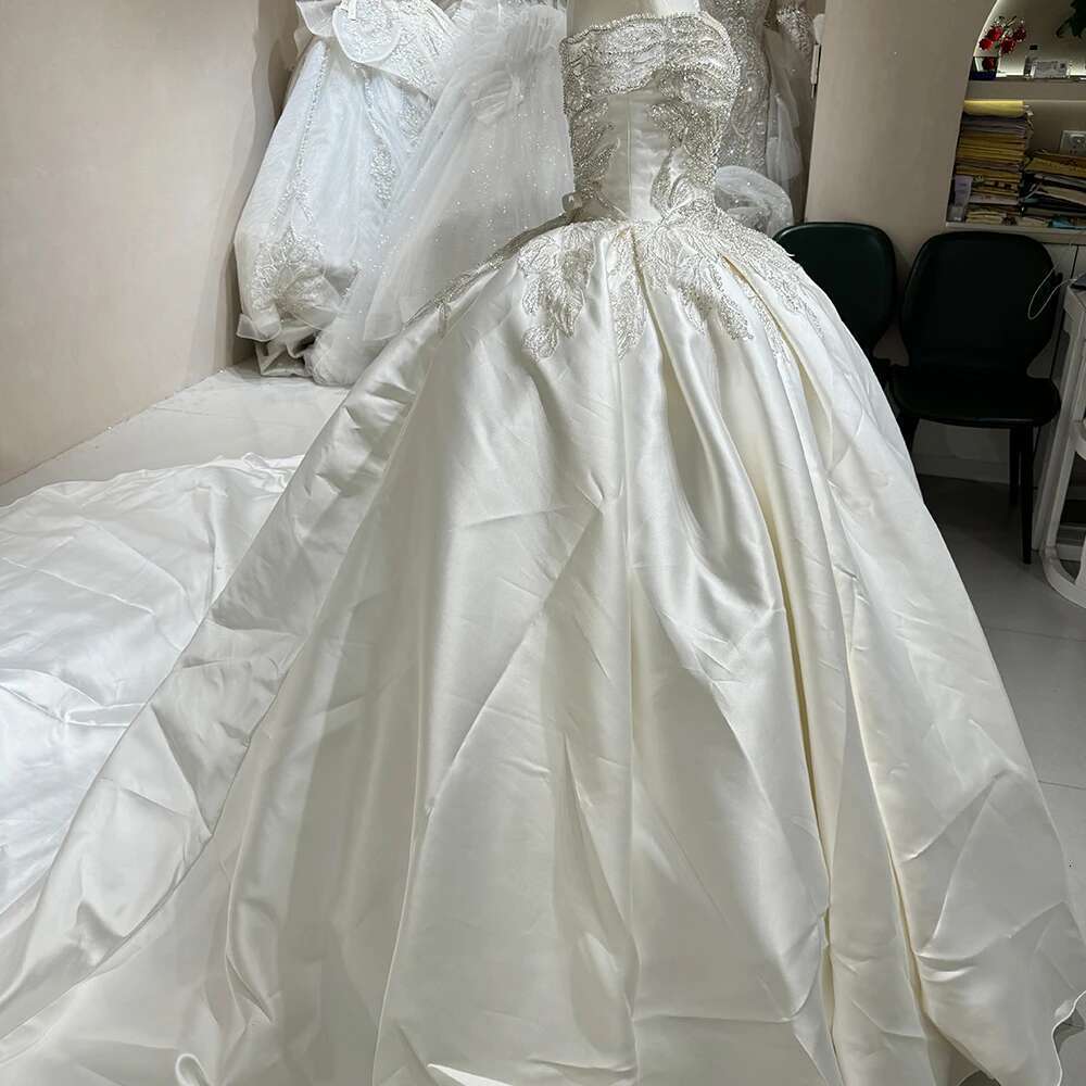 Simple V Neck Women's Ball Gown Short Sleeve Wedding Dresses Backless Princess Party Dress