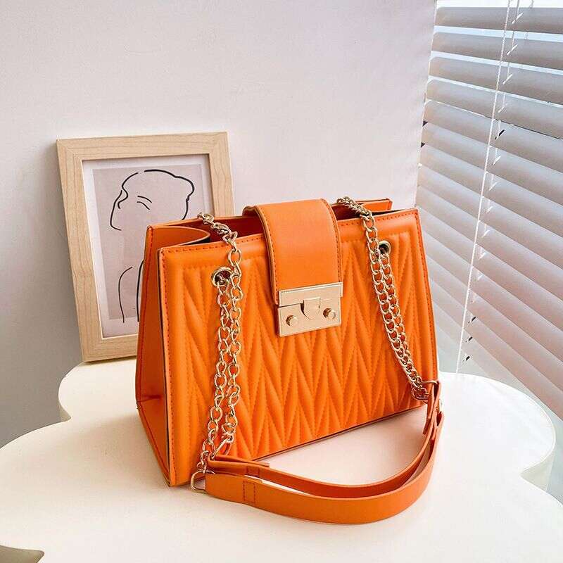 Women's Bags Fashion casual chain crossbody one shoulder simple pleated indentation candy color trend small square women's bag