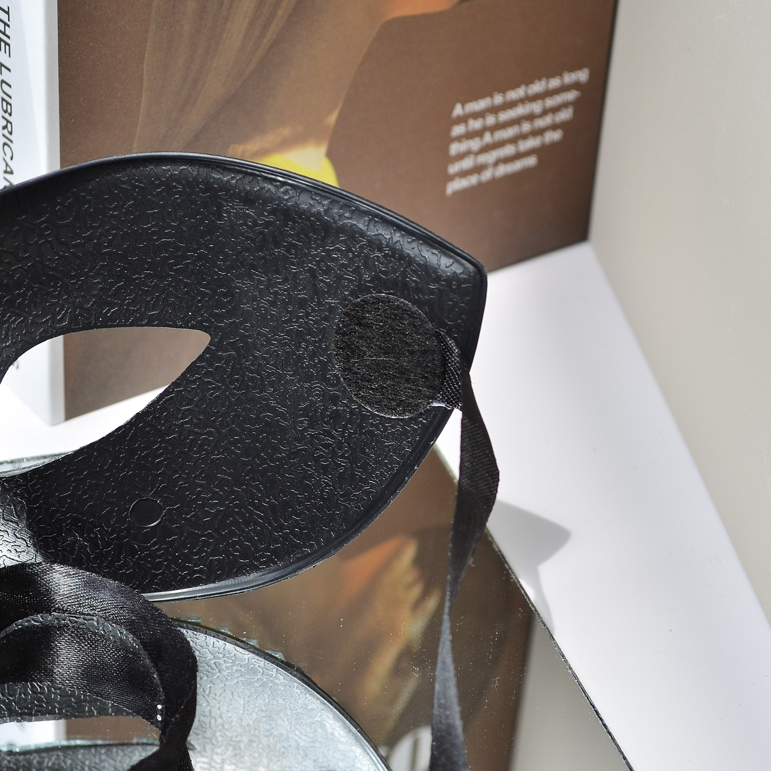 Party Masks 2PCS/LOT Reflective Party Mask Disco Ball Sparkling Mirror Mask New Style