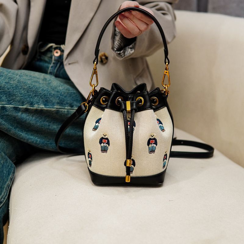 Canvas Bucket Bag with PU Embroidery Cute Bear Design for Women Lightweight Handheld and Shoulder Style