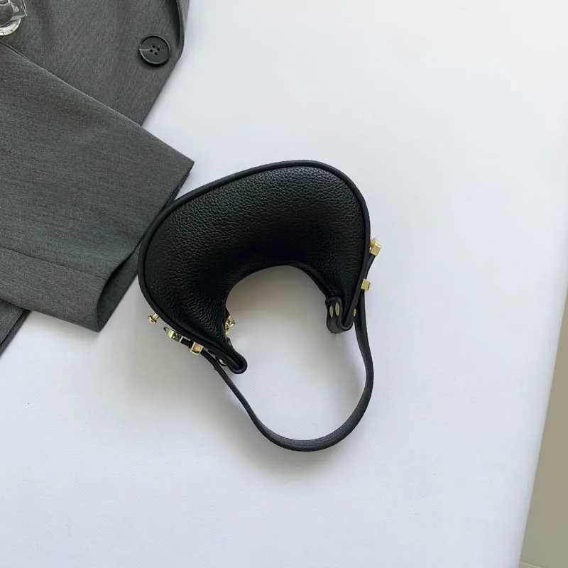 2025S Designer 5 Colors Pu Leather Lady 2024 New Y2K Mini Purse Phone Day Clutch Fashion Half Moon Handbag Lipstick Bag GreenC250222 Shoulder crossbod