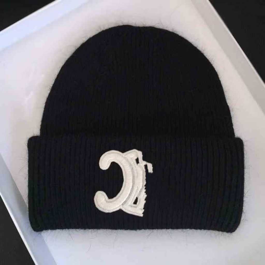 BeanieSkull Caps High quality Triumphal Arch rabbit fur knitted hat for women with a large head circumference that accentuates the face a small woolen