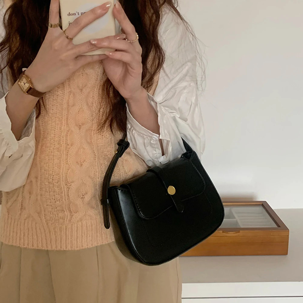Ship from US Stylish Crossbody Bag with Magnetic Buckle Luxury Small Handbag Elegant Solid Color Backpack Wallet Underarm Stray 250304FBB