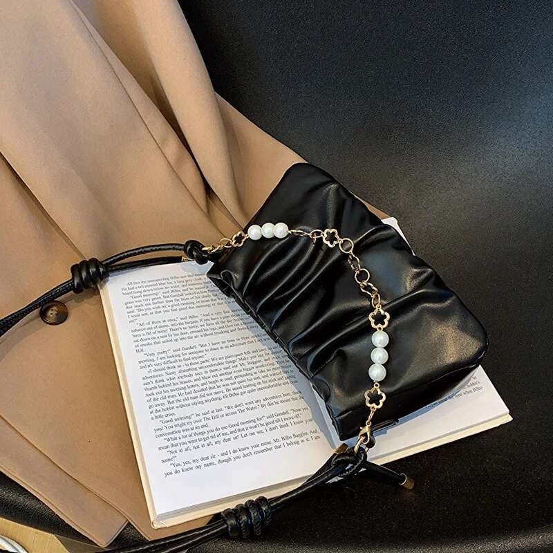 Fashion Clouds Ladies French Pleated Shoulder Hundred Chain Girls Crossbody Bag Pearl Decoration PU Material