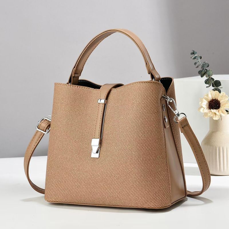 Single shoulder diagonal cross women's fashion bag 2024 new handbag Korean version texture