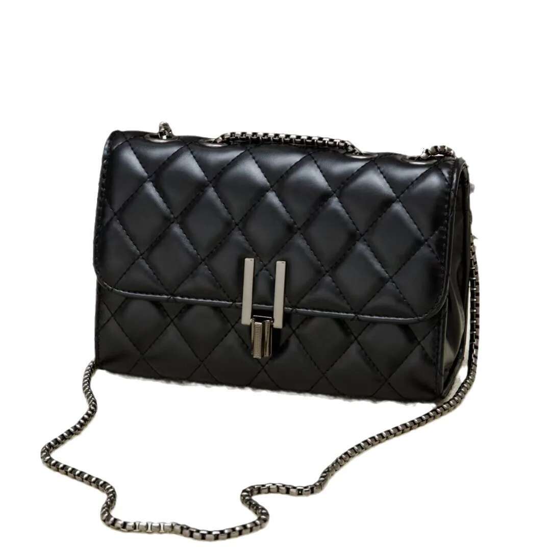 Fashion Elegant Texture Women's Dia Chain Niche Lock Handbag Hundreds Of Leisure Commuter Single Shoulder Crossbody Bag
