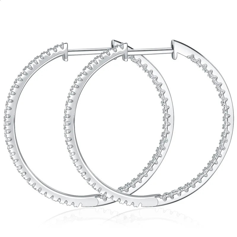 All 32 round earrings have passed diamond testing and GRA certification laboratory. Diamond S925 silver jewelry earrings are gifts 250219