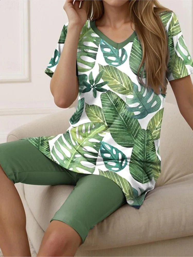 Womens Fashion Printed Two Piece Set Summer Sexy Vneck Short Sleeve Loose Tshirt 250228