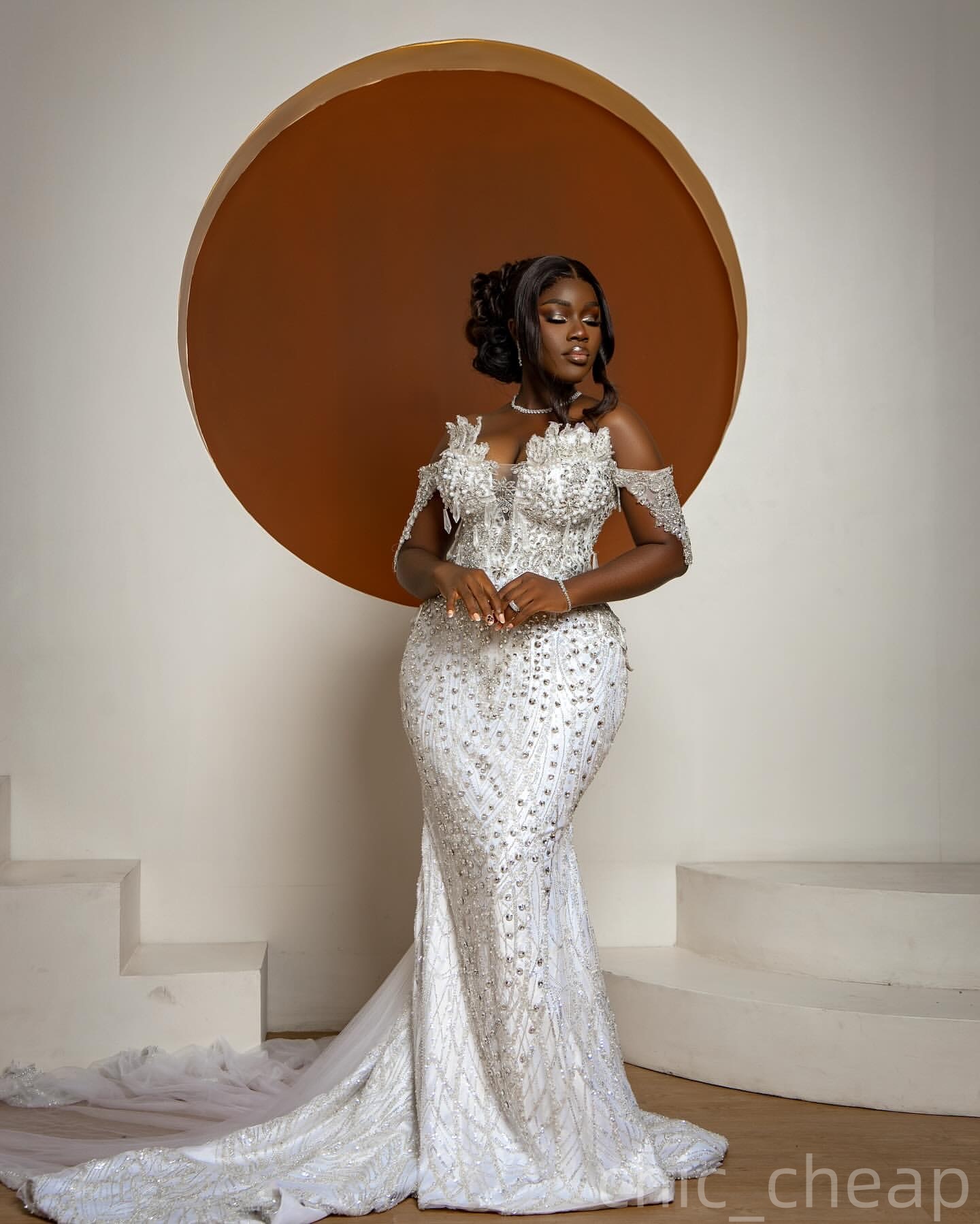 2025 Arabic Aso Ebi Plus Size Ivory Wedding Dress Crystals Beaded Sequined Sweetheart Luxurious Bridal Gowns Dresses ZJ056