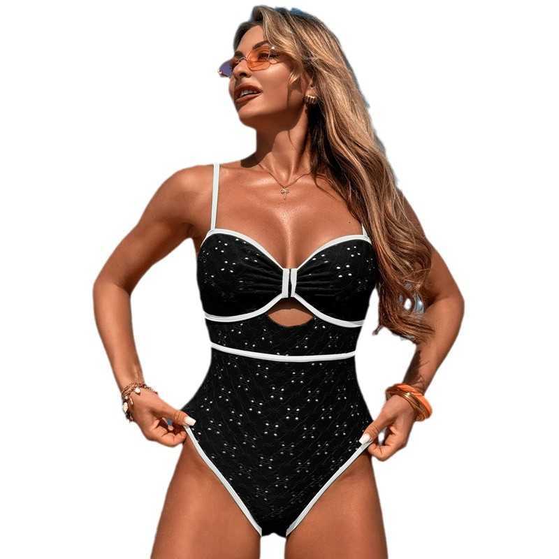 Women's Sexy Swimwear New hot spring swimsuits for women wholesale of Huludao one-piece swimsuits for women with a sense of luxury
