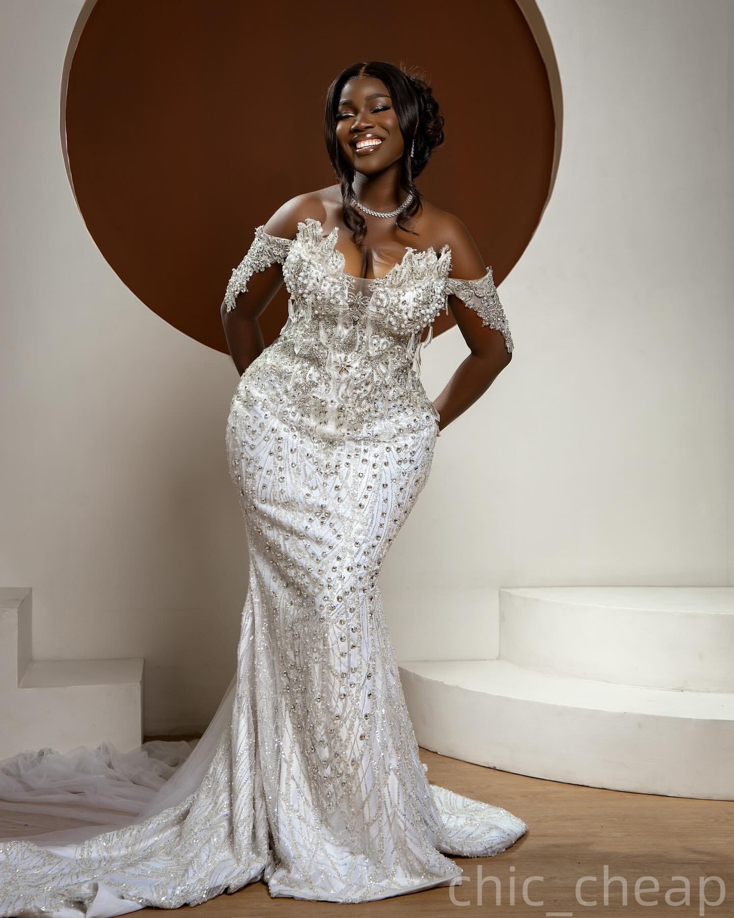 2025 Arabic Aso Ebi Plus Size Ivory Wedding Dress Crystals Beaded Sequined Sweetheart Luxurious Bridal Gowns Dresses ZJ056