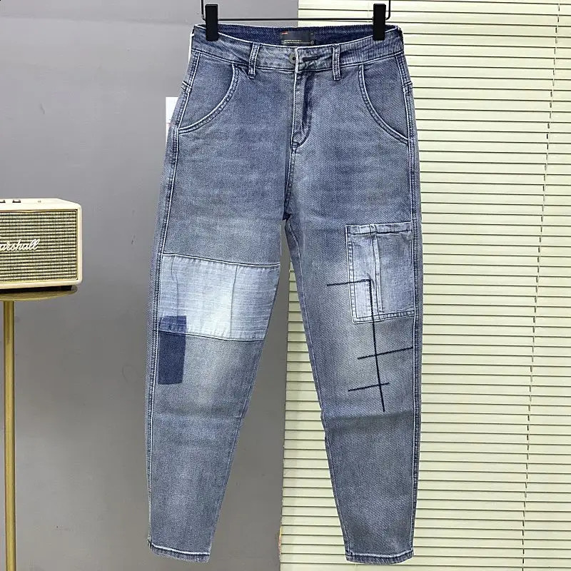 2024 Casual Denim Jeans for Men Clothes Spring and Autumn Wash Patchwork Korean Style Tapered Leg Pants 250228Z