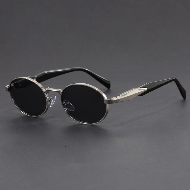 New Glasses elliptical frame light luxury women with a high-end feel, suitable for wearing sunscreen, fashionable designer sunglasses