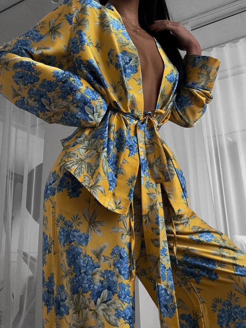 Marthaqiqi Fashion Women Nightwear Suit VNeck Pyjamas Long Sleeve Nightie Lace Up Nightgowns Pants Printing Ladies Set 250228