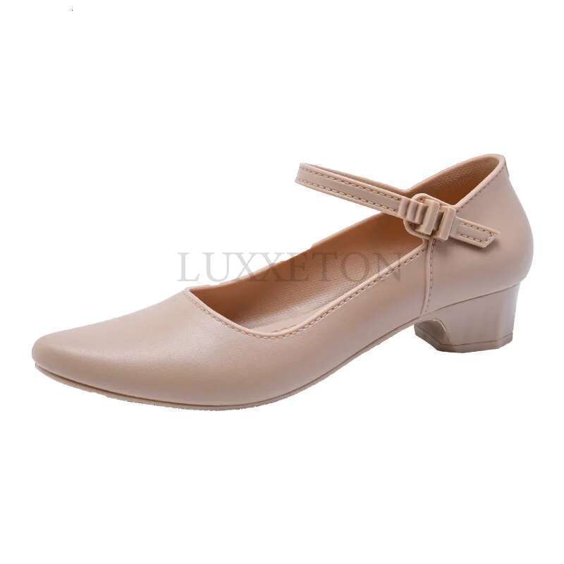 Sandals Pointed Jelly Toe Chunky Med Heels Flip ps Sgback Casual Candy Skidproof Beach Shoes for Women PVC Sandalia