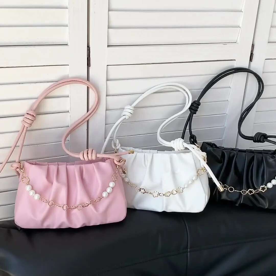 Fashion Clouds Ladies French Pleated Shoulder Hundred Chain Girls Crossbody Bag Pearl Decoration PU Material