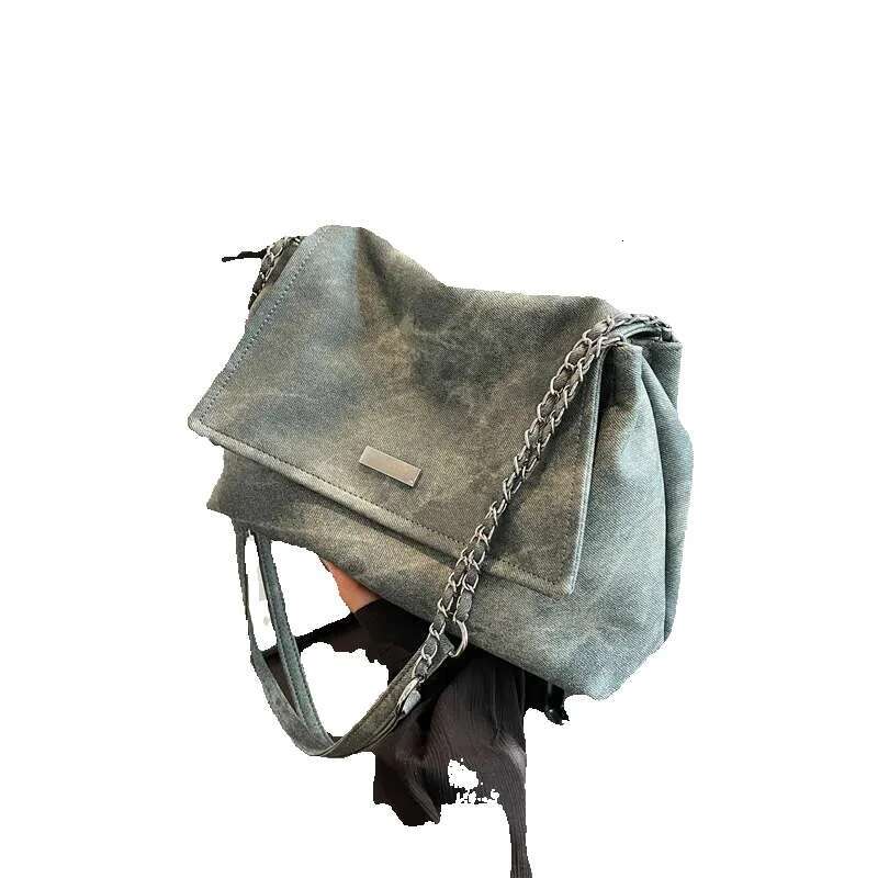 Ladies Commuter Retro Large Capacity Shoulder Bag Fashion Chain Handbag Girls Simple Crossbody PU Material
