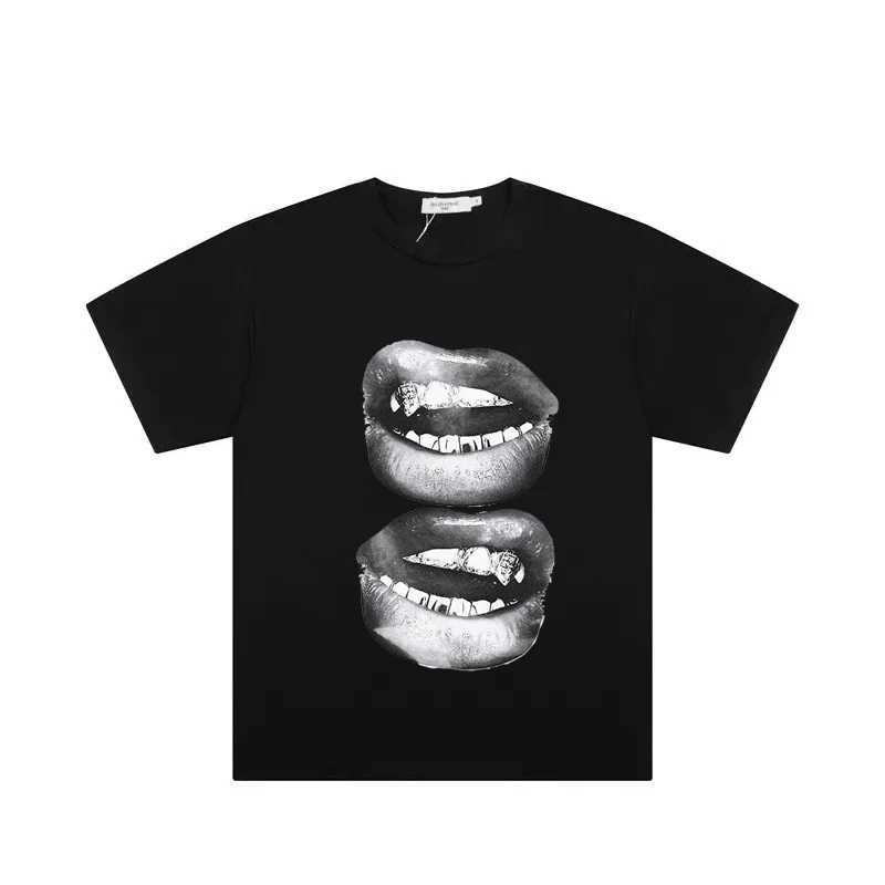 Retro Simple Sexy lips Print Summer Cotton T-Shirt Fashion Men Clothing Fashion Tops Tees Men Casual Solid Color Streetwear TopsT250227